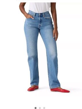 Levi 501 Curve Jeans